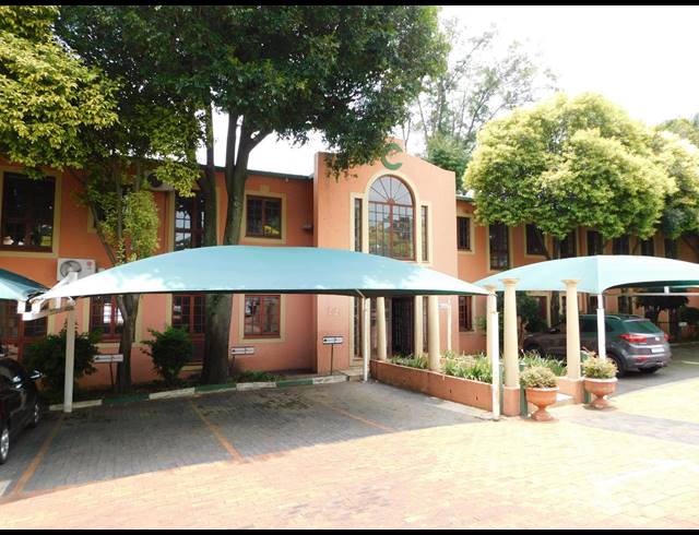 174M² BUILDING TO LET IN RANDBURG CENTRAL